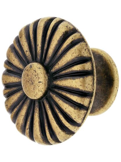 Daisy Cabinet Knob In Antique Brass Dark